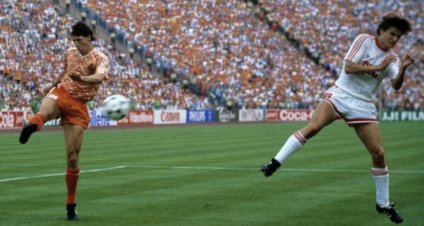 Ký ức EURO '88: Đỉnh cao huy hoàng của Van Basten