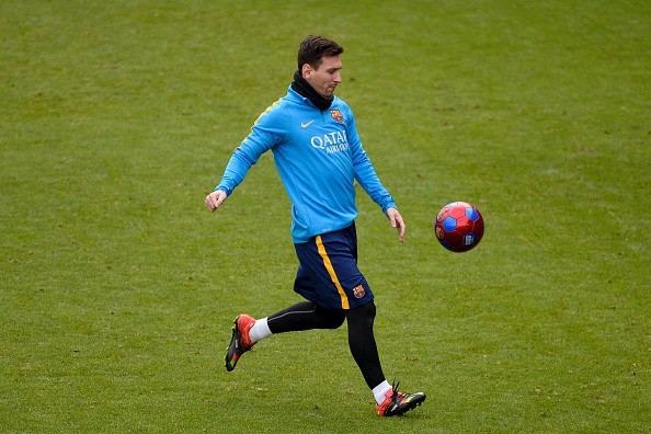 "Lác mắt" với tuyệt chiêu ghi bàn từ sau cầu môn của Messi