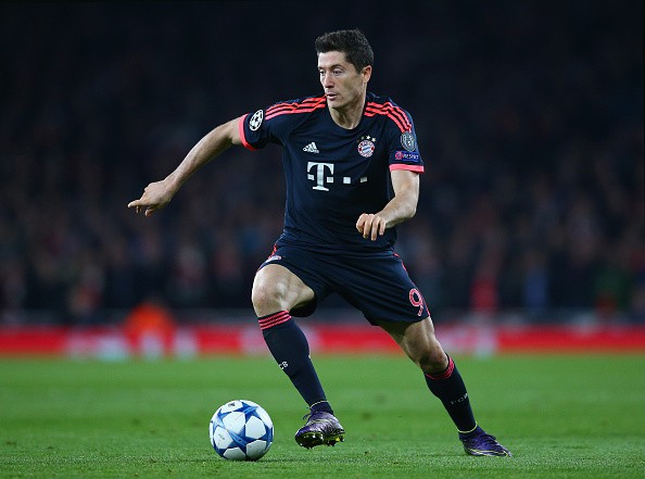 Bản tin tối 01/05: Arsenal tính lôi kéo Lewandowski khỏi Bayern