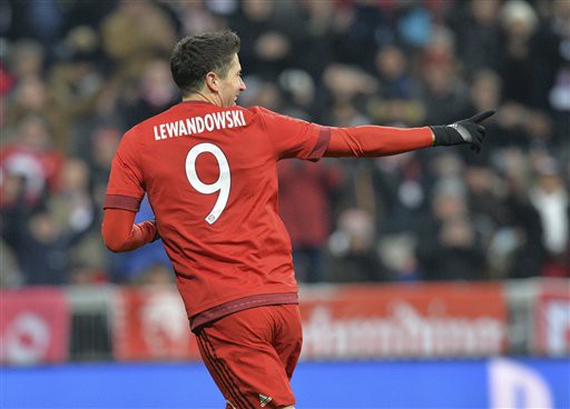 Lewandowski nhận liền 4 Kỷ lục Guinness