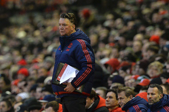 Louis van Gaal: "Đừng vội gạch tên M.U khỏi cuộc đua vô địch"