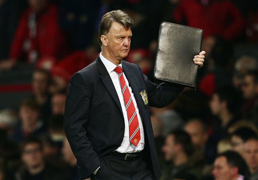 Louis van Gaal: "M.U đá hay thế sao tôi phải ra đi?"
