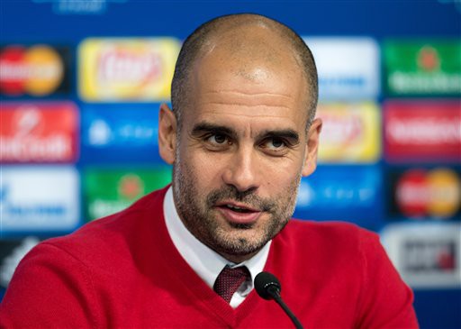 Philipp Lahm: “Cú ăn ba là quà chia tay Pep”
