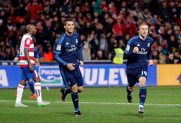 Trọng tài không đủ ngáng chân Real Madrid