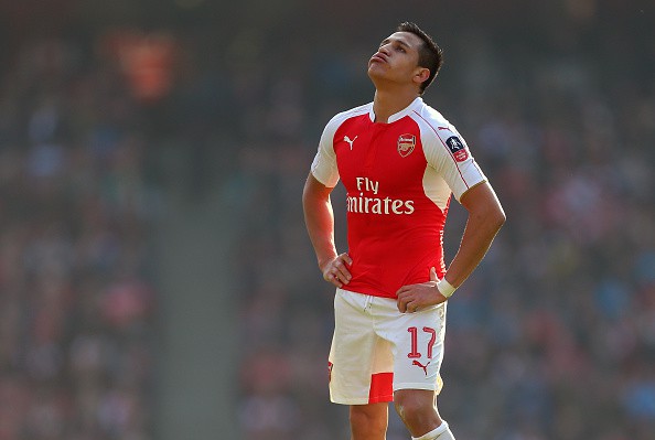 Alexis Sanchez: Cái bóng ở Nou Camp