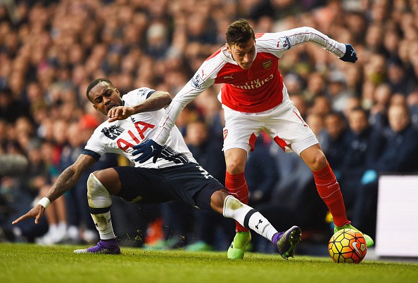 KẾT THÚC Tottenham 2-2 Arsenal: Xứng đáng derby