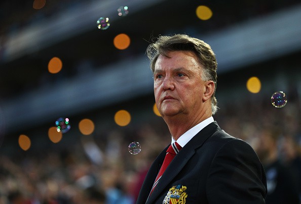 Van Gaal và dấu hỏi về chiến thuật