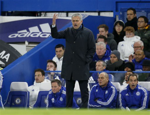 Mourinho: “Chelsea không thể xuống hạng”