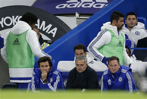 Vừa ra đi, Mourinho đã bị học trò cũ coi không ra gì