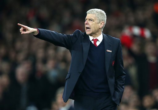 Arsenal: Xin đừng là "tù nhân" của Wenger