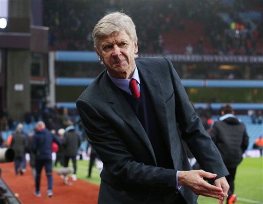 Wenger văng tục khi biết tin Welbeck nghỉ thêm 2 tháng