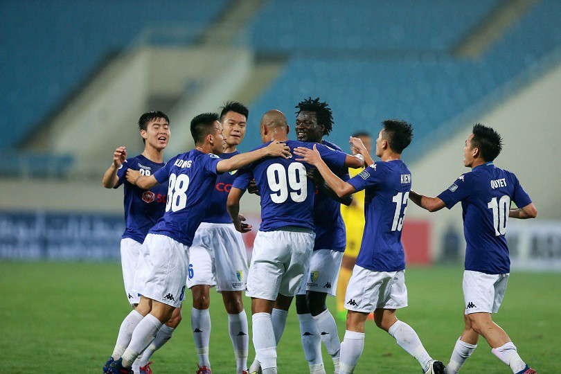 Điểm binh vòng 22 V.League 2017: Cơ hội cho tốp đầu bứt tốc