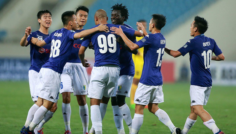 Điểm binh vòng 26 V.League 2017: Tốp đầu tranh ngôi vương