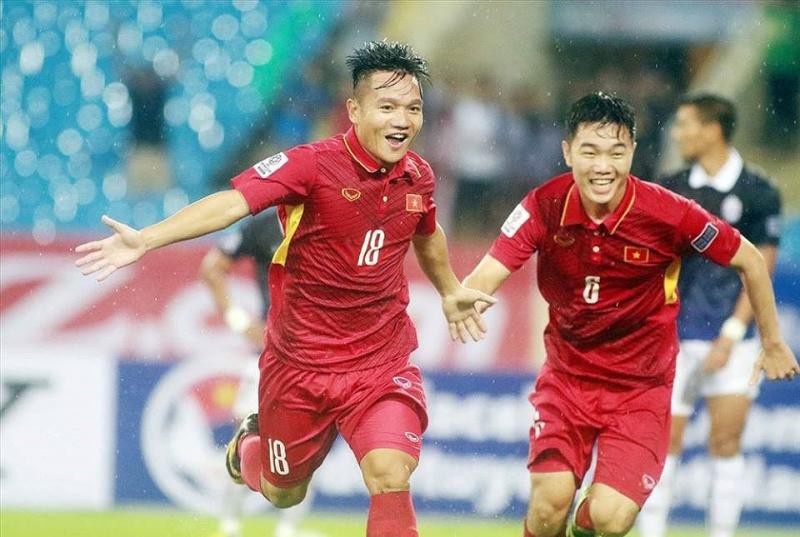 Đinh Thanh Trung và Xuân Trường nhận vai trò làm đội trưởng và đội phó ĐTVN. hình ảnh: Đinh Thanh Trung và Xuân Trường nhận vai trò làm đội trưởng và đội phó ĐTVN.