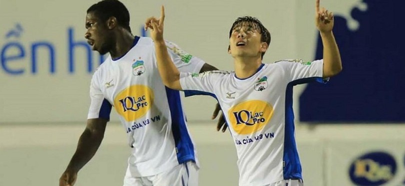 Pha solo đẳng cấp của Minh Vương lọt Top 5 bàn thắng đẹp nhất vòng 6 Nuti Café V.League 2018