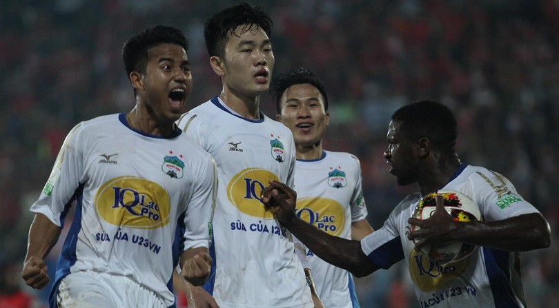Top 5 bàn thắng vòng 2 V.League 2018: Pha sút phạt đẳng cấp của Xuân Trường