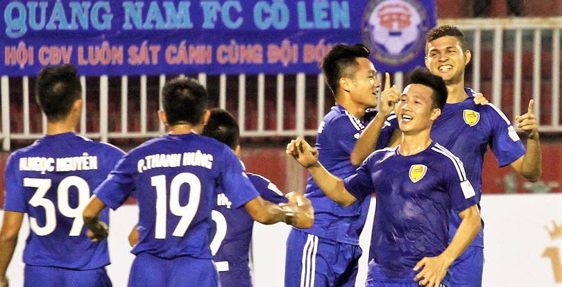 Video kết quả: Hà Minh Tuấn khai nòng, Quảng Nam vẫn bị cầm hòa trên sân nhà