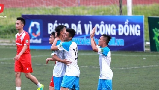 Video: Thắng dễ Phương Anh, Nguyễn Trãi giữ vững ngôi đầu