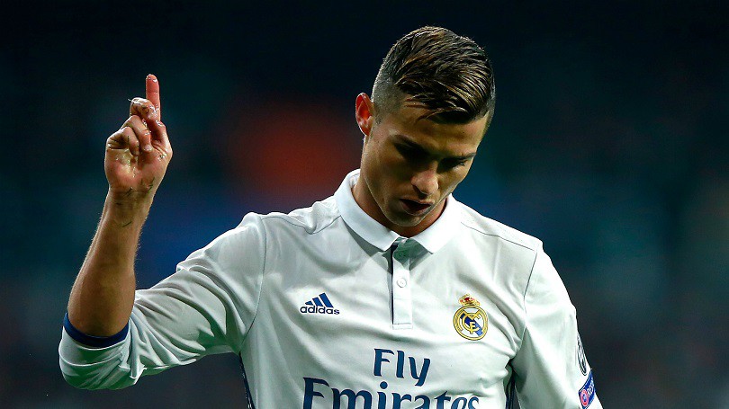 Video: 32 tuổi Ronaldo vẫn đạt hiệu suất 1 bàn/trận