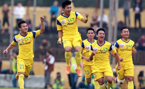 Video: SLNA áp đảo trong ĐHTB vòng 18 V.League 2017