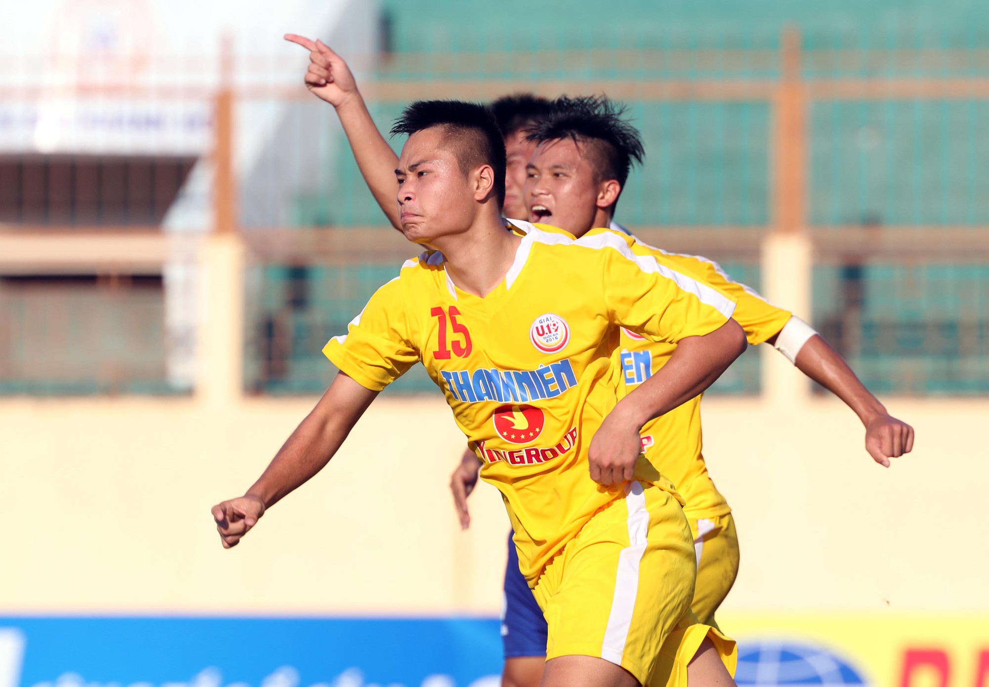 VCK U.19 QG 2016: Hà Nội T&T ngược dòng vào bán kết