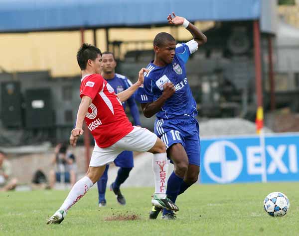 17h00: Truyền hình trực tiếp: ĐT Long An vs HA Gia Lai