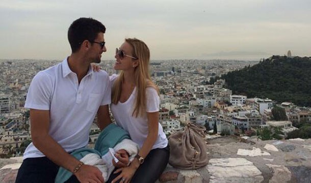 Djokovic sắp lên chức bố