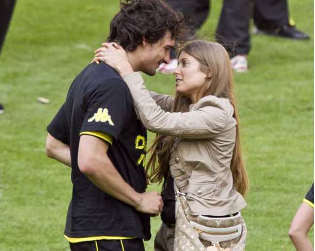 Bạn gái Mats Hummels: World Cup không có chỗ cho… đàn bà