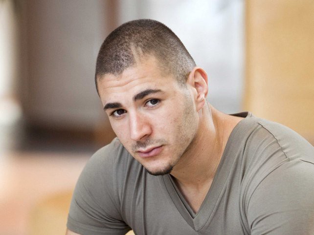 Benzema sắp “đeo gông” là điềm lành cho tuyển Pháp