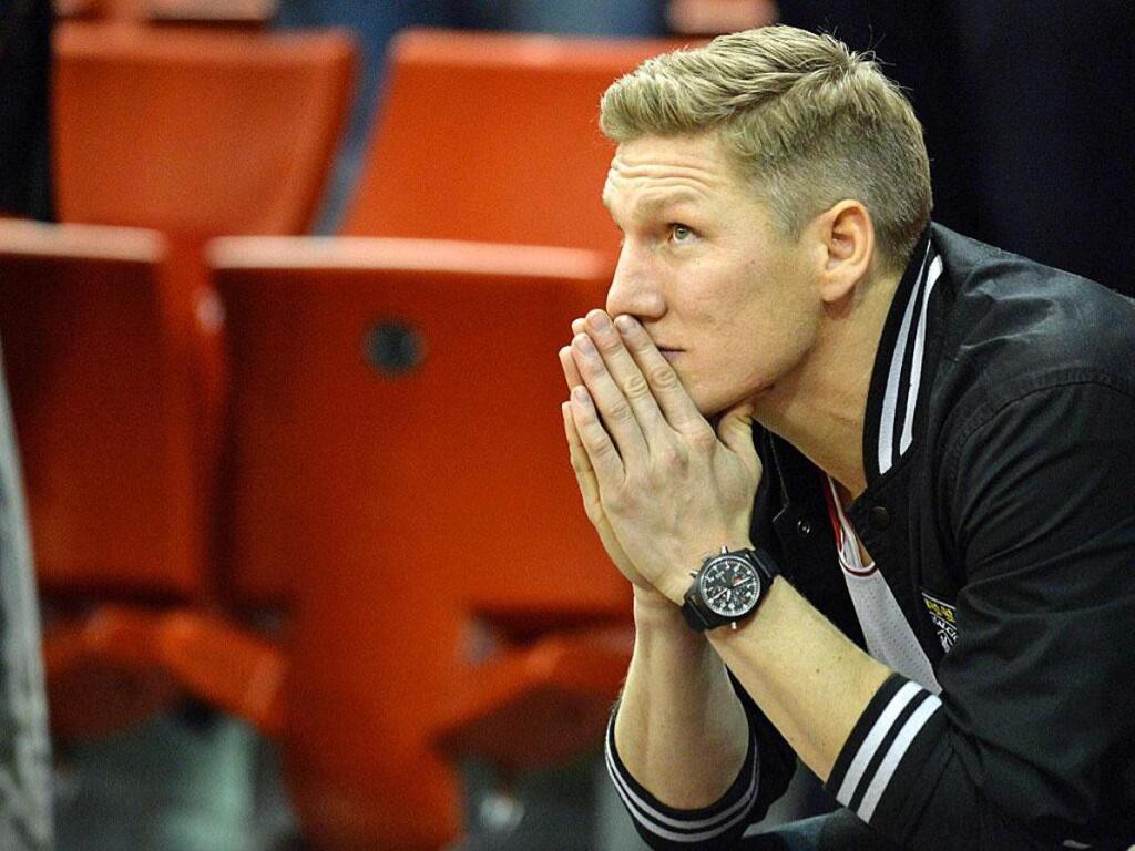 Bastian Schweinsteiger xúc phạm Dortmund: Hãy “uốn lưỡi 7 lần”!