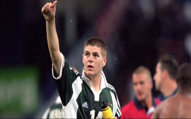 Sự nghiệp của Steven Gerrard trong màu áo tuyển Anh qua ảnh