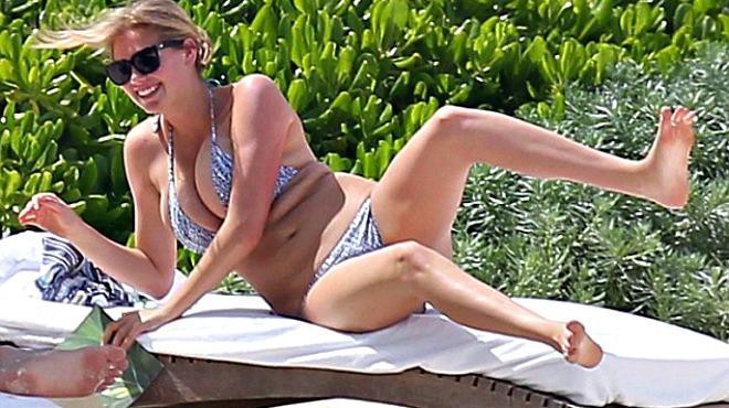 Kate Upton diện bikini lộ vòng 1 “siêu khủng”