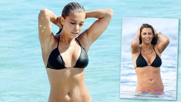 Vợ cũ Van der Vaart khoe đường cong nóng bỏng ở xứ các vị thần