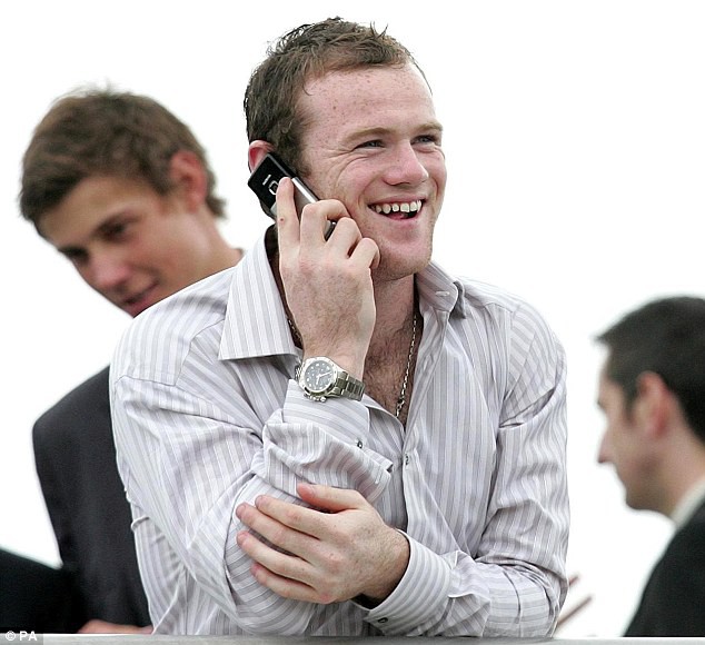 Wayne Rooney: Nóng lên là đập hết đồ đạc