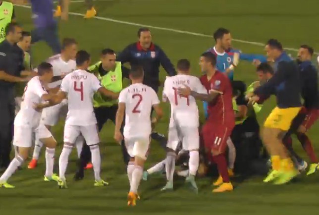 Video đánh nhau to trong trận Serbia và Albania