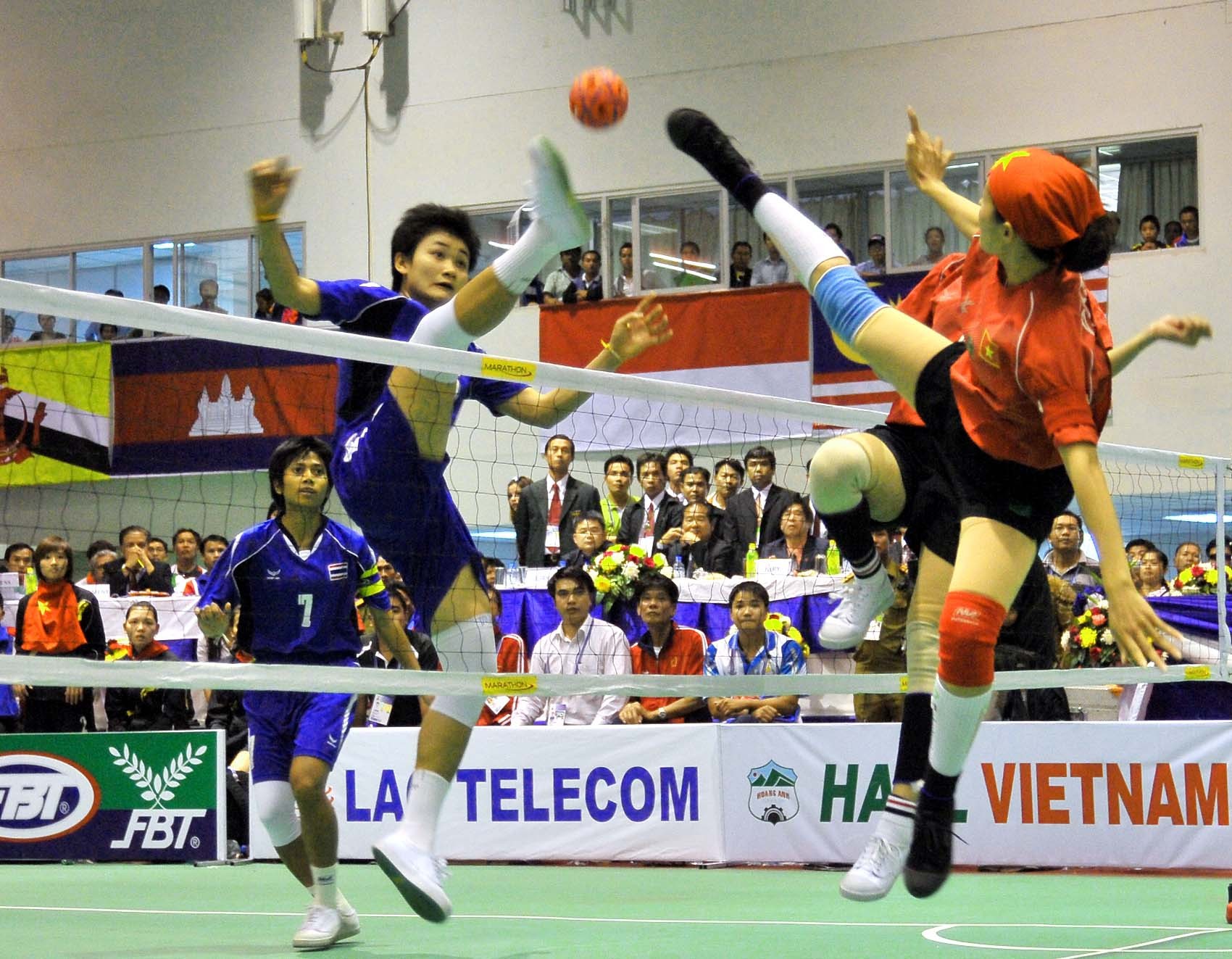 Cầu mây nữ Việt Nam sau ASIAD 2014: Trở lại… dưới vạch xuất phát