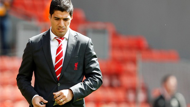Luis Suarez vẫn kiếm tiền ở… Liverpool