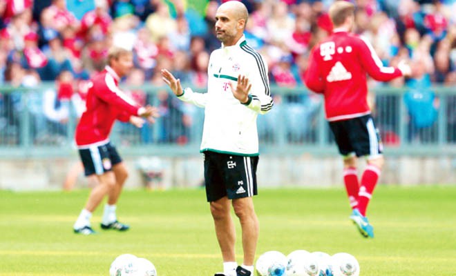 Bayern gục ngã thảm hại: Chỉ biết chuyền mà không biết “chọc”