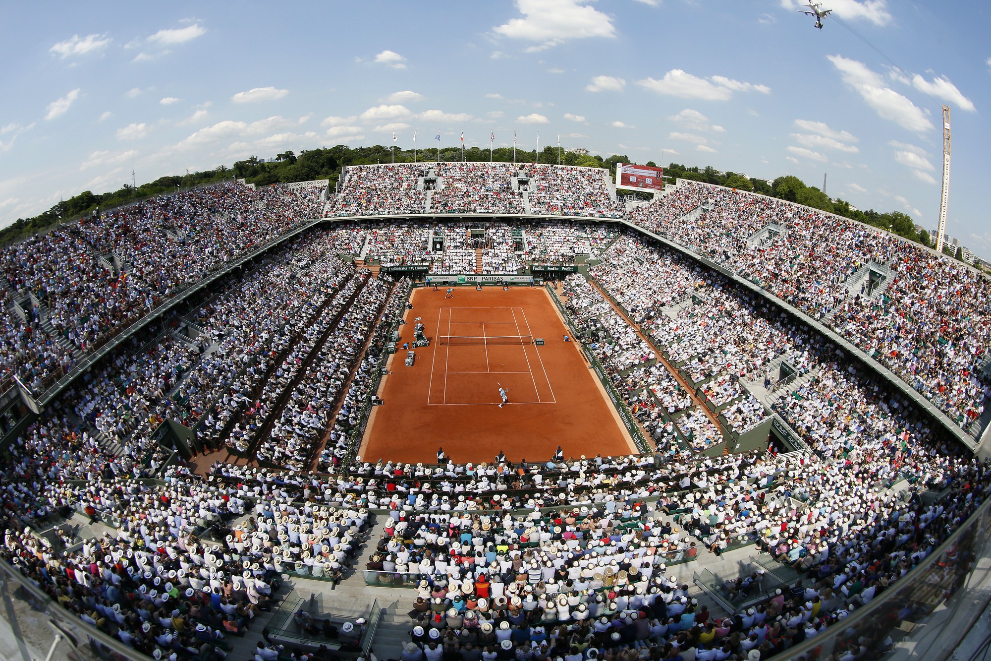 Khám phá bí ẩn sân đất nện: Kiệt tác Roland Garros