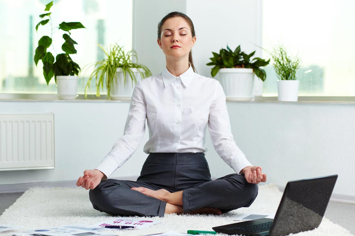Tận dụng giờ nghỉ trưa để… khỏe đẹp
