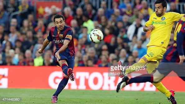 Những khoảnh khắc đẹp của Xavi Hernandez trong màu áo Barca