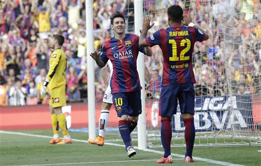 Barcelona 2-2 Deportivo: Nhà vua nhận cúp, đội khách thoát xuống hạng
