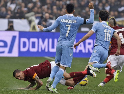 23h00 (25/05), Lazio – Roma: Thẳng tay thay “diễn kịch”