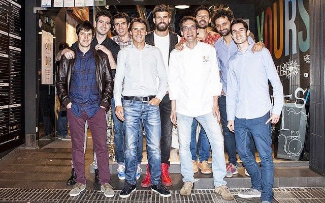 Nghề tay trái của sao: Gerard Pique  mở nhà hàng  hamburger