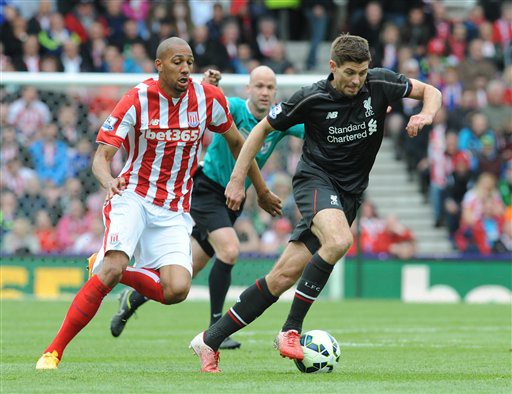 Stoke City 6-1 Liverpool: Gerrard nổ súng, Liver thảm bại trên sân Britannia