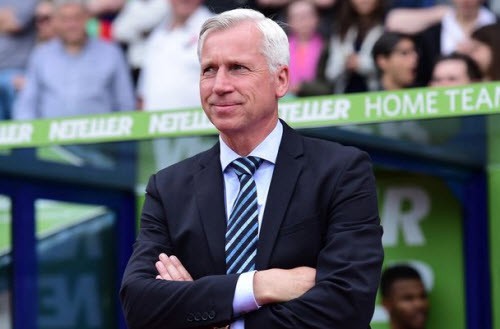 Crystal: Twitter bới ra… kỷ lục của Pardew