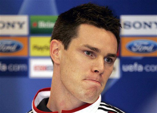 Steve Finnan: Bỏ bóng đá, làm anh… thợ xây