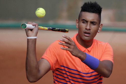 Bên lề Roland Garros 2015: Thăng hoa nhờ “chuyện ấy”