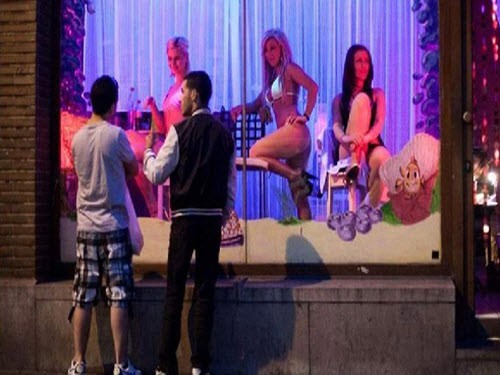 HLV khốn khổ vì “đèn đỏ” ở Thái