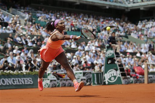 Serena Williams 2-0 Sara Errani: Dễ dàng giành vé